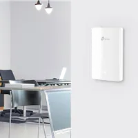 TP-Link Omada EAP615-WALL point d'accès réseaux locaux sans fil 1774 Mbit/s Blanc Connexion Ethernet, supportant l'alimentation via ce port (PoE) - 4