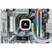 CORSAIR VENGEANCE RGB PRO D4 3600 32G (2x16G) CMH32GX4M2D3600C18W BLANC - 4